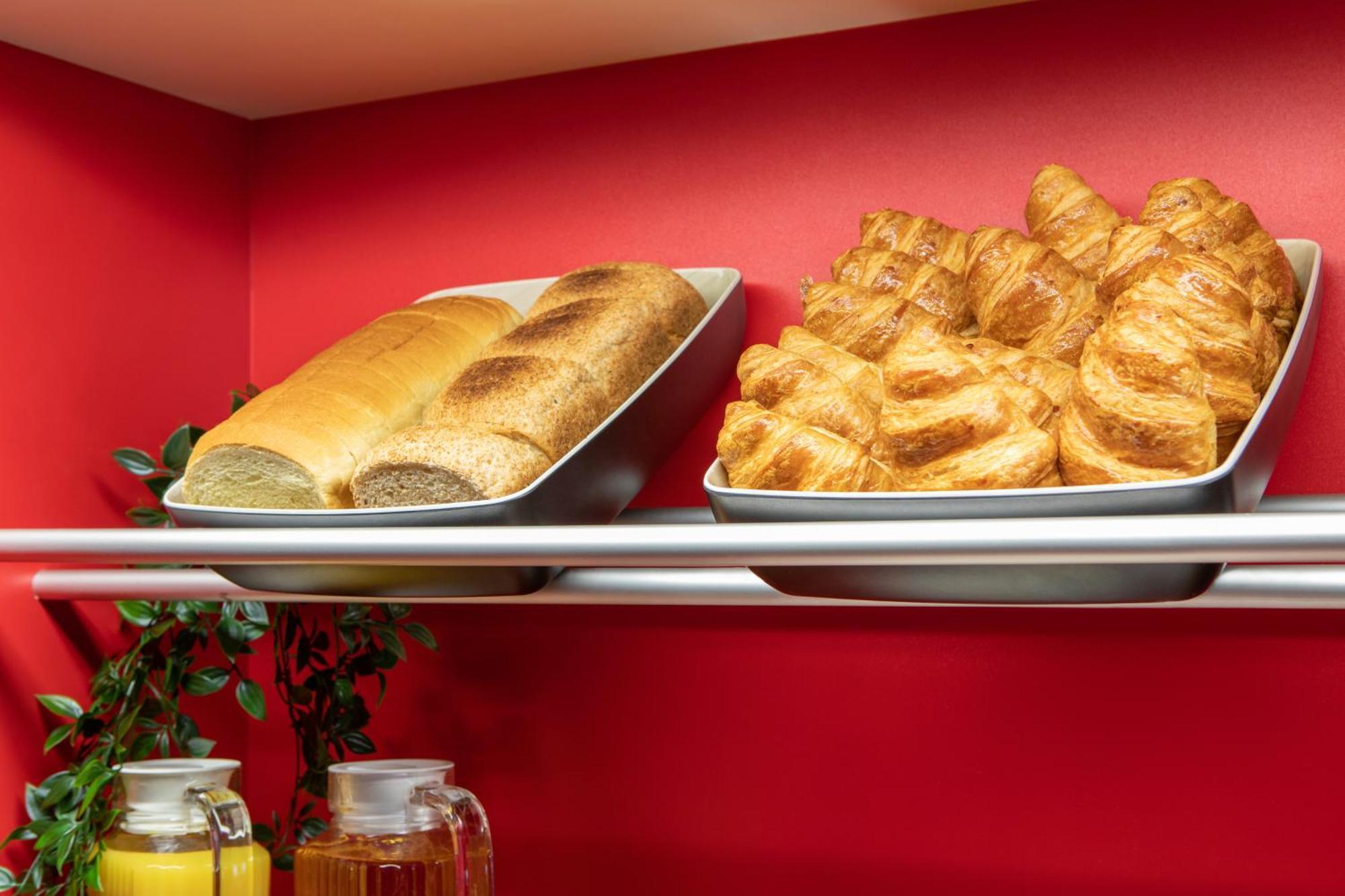 Hotelf1 Mazarin Les Champarts